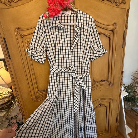 Calvin Klein Dresses & Skirts - Calvin Klein Black and White Gingham Maxi Shirt Dress